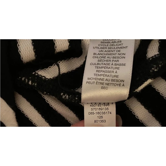 Chicos Zenergy Skirt (3) XL 16 Black White Maxi Long Pull On Stripe Chevron - Picture 10 of 11